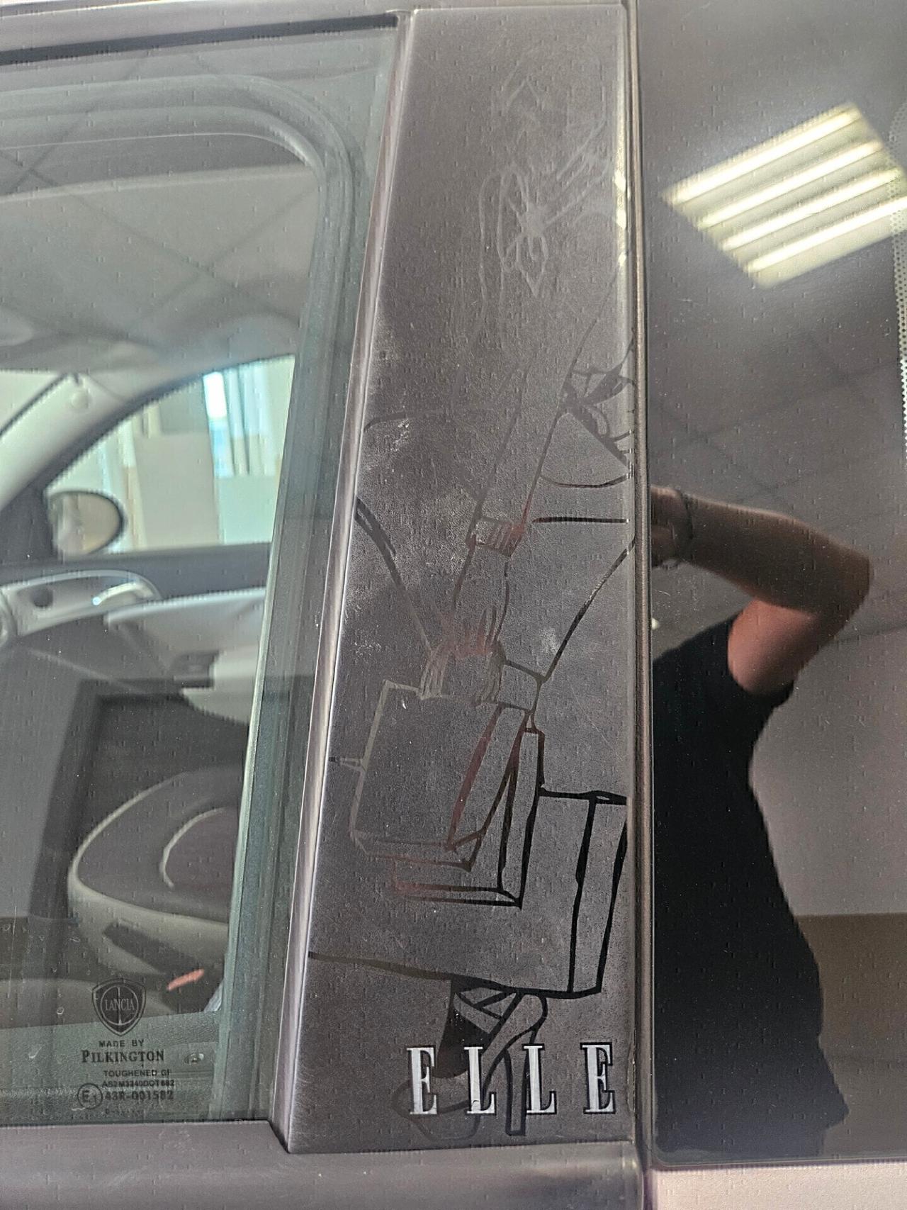 Lancia Ypsilon 1.3 MJT 75 CV Elle