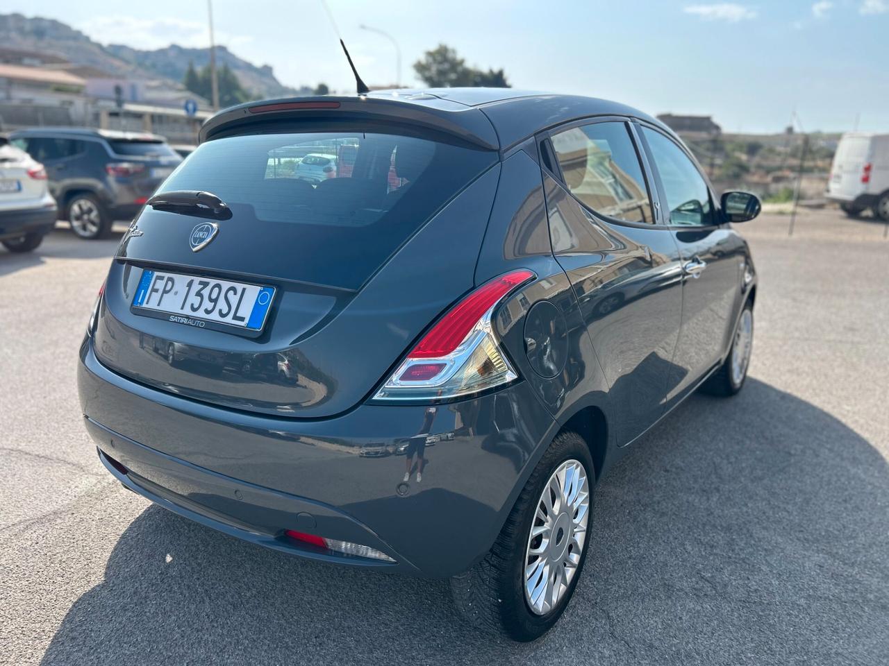 Lancia Ypsilon 1.2 69 CV 5 porte Platinum 08/2018