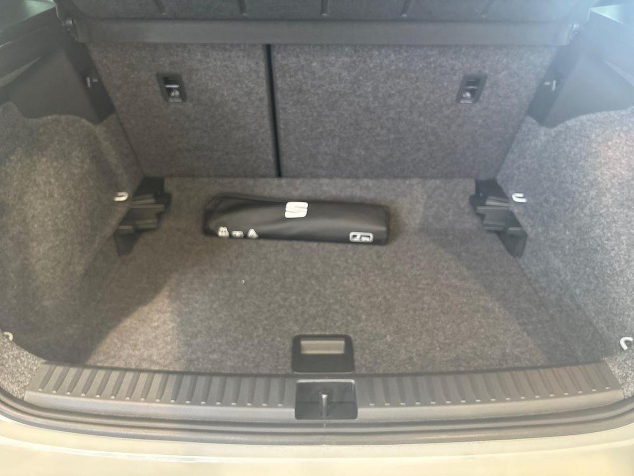 Seat Arona 1.0 ecotsi 95cv black edition