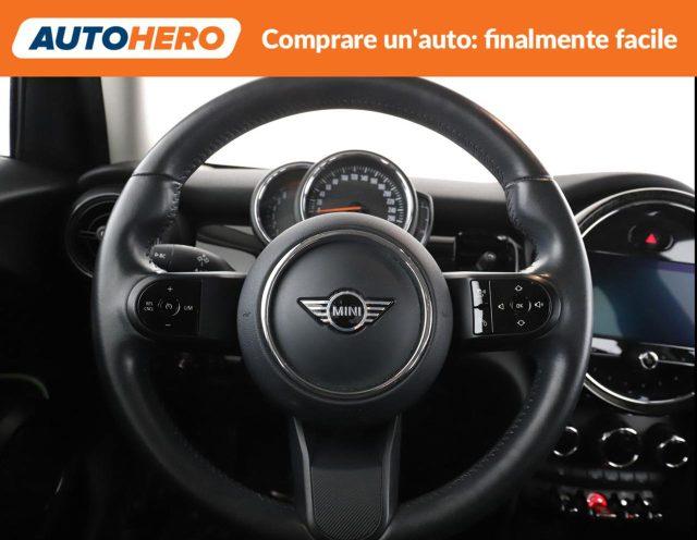 MINI Cooper 1.5 Cooper Essential 5 porte