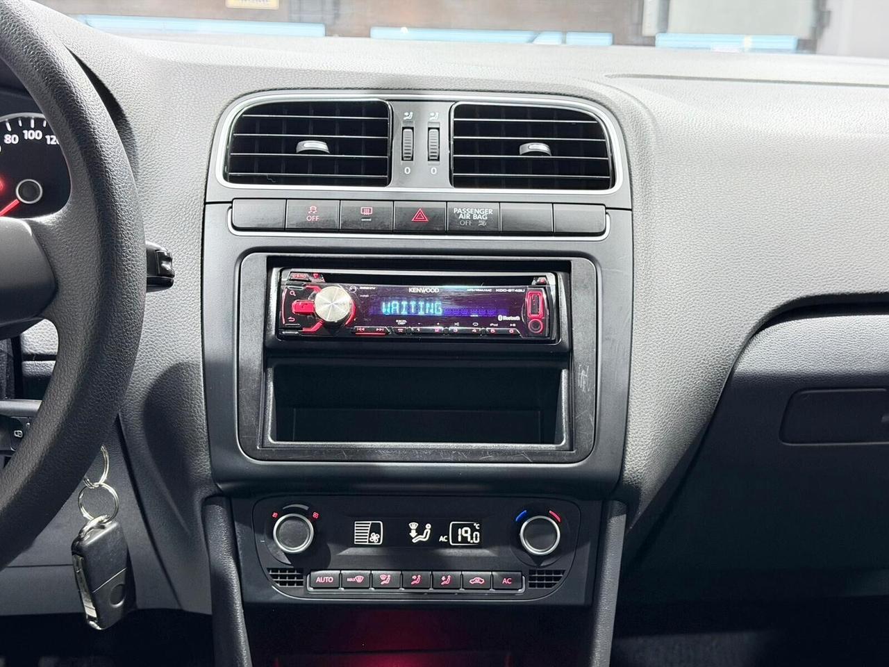 VOLKSWAGEN POLO 1.2TDI 75cv 5P 2014