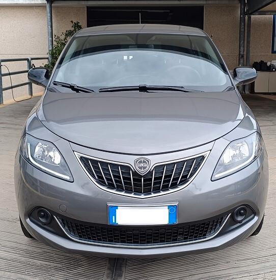 Lancia Ypsilon 1.0 FireFly 5 porte S&S Hybrid Platino