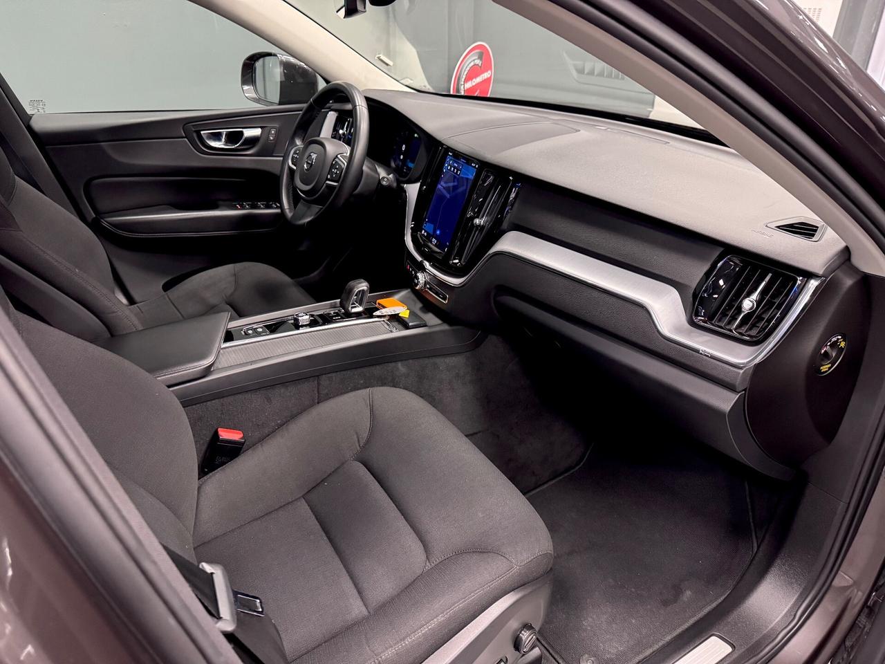 Volvo XC 60 XC60 B4 (d) AWD automatico Business