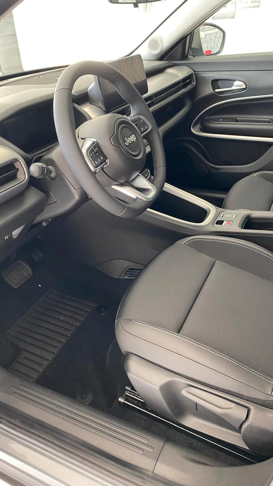 Jeep Avenger 1.2 Turbo 100 CV MHEV Altitude CAMBIO AUTOMATICO