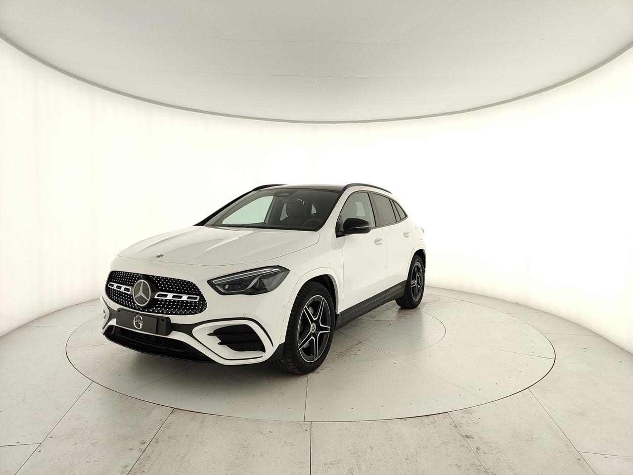 Mercedes-Benz GLA 200 d