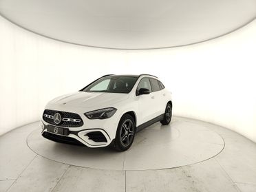 Mercedes-Benz GLA 200 d