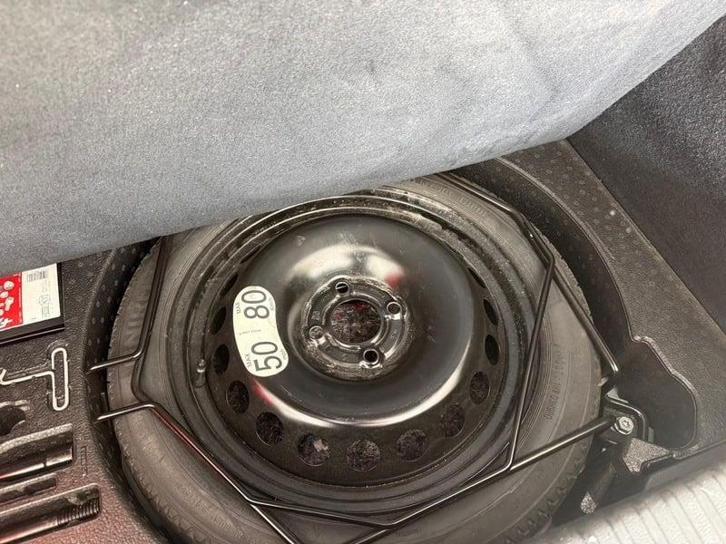 Renault Clio Clio 1.6 E-Tech hybrid Zen 140cv auto my21