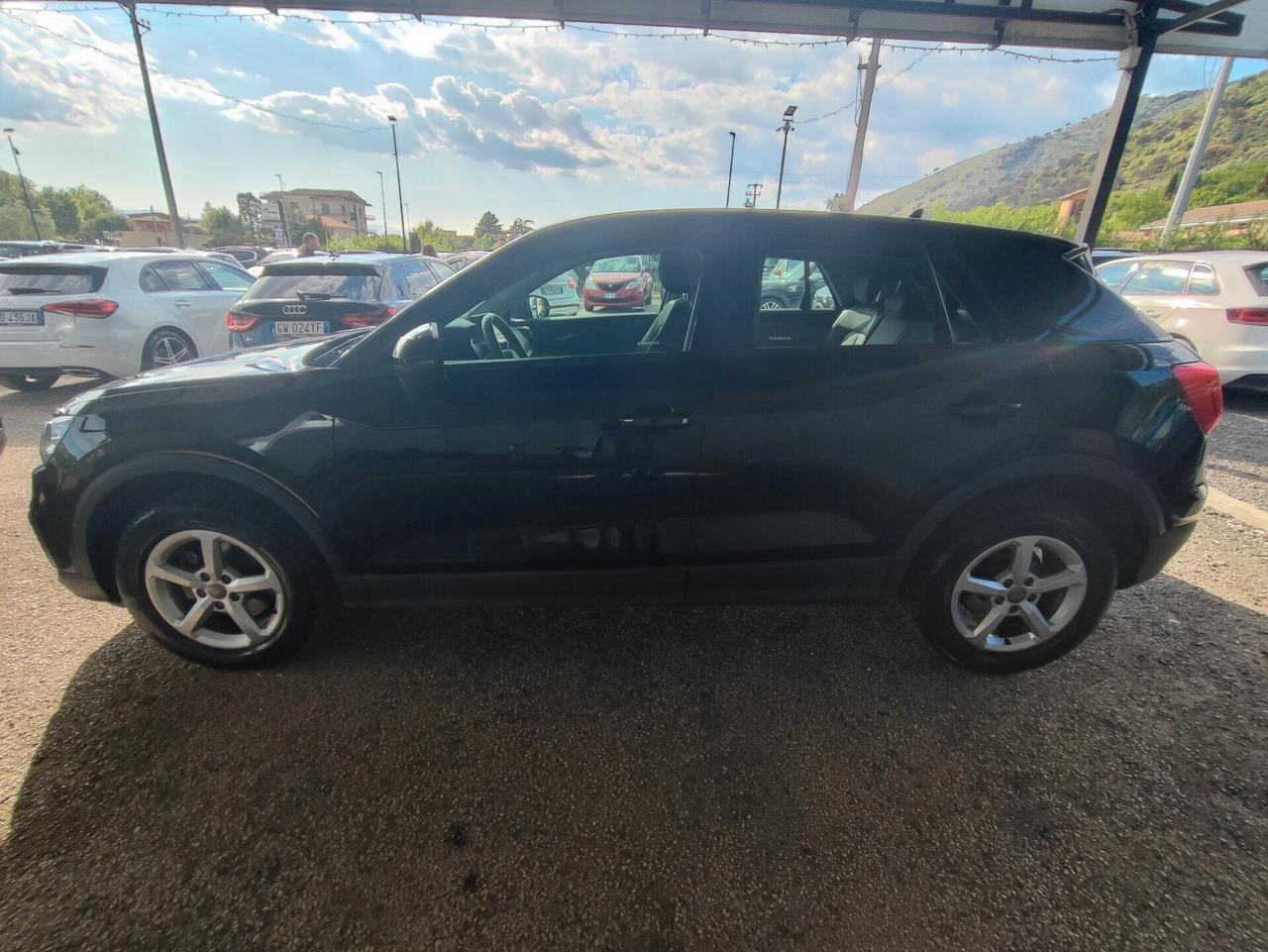 Audi Q2 30 TDI Business Design