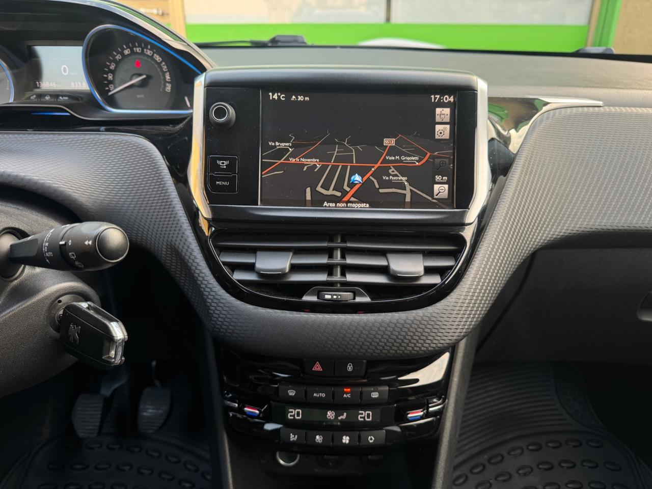 Peugeot 2008 1.6 e-HDi 92 CV