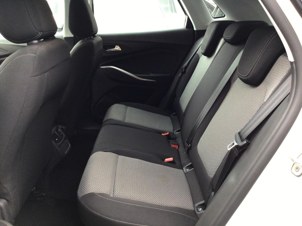 Opel Grandland 1.2 Turbo 12V 130 CV Business Elegance