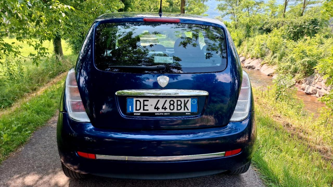 LANCIA YPSILON 1.3MTJ NEOPATENTATI