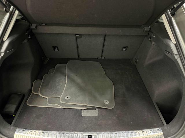 AUDI Q3 35 TDI quattro S tronic Business Advanced