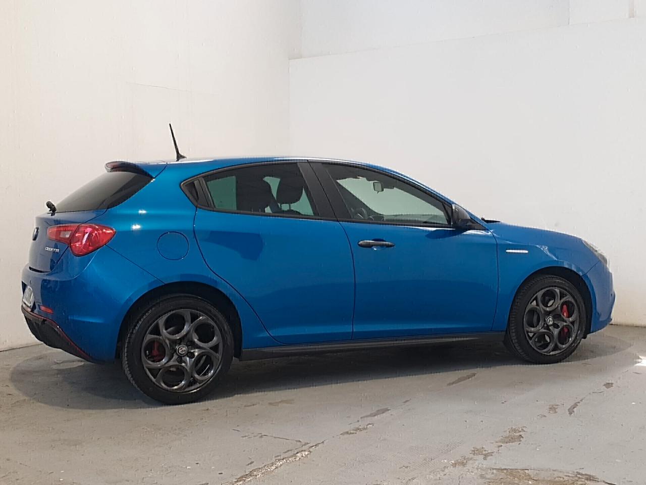 Alfa Romeo Giulietta 1.6 JTDm 120 CV Sport Carbon look