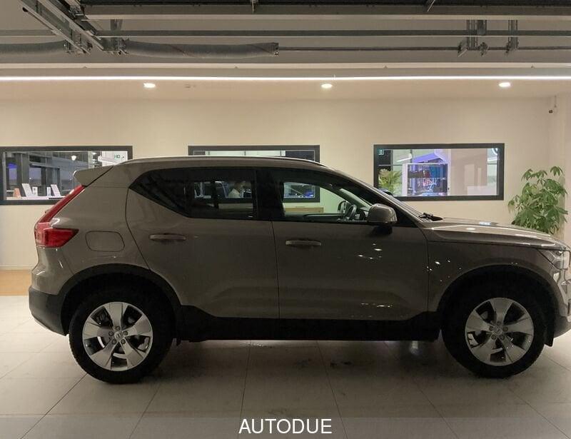 Volvo XC40 1.5 T2 MOMENTUM CORE GEARTRONIC