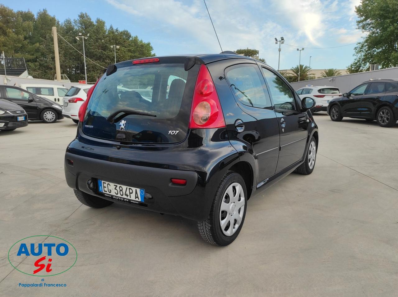 Peugeot 107 1.0 Benzina - 68cv NEOPATENTATI