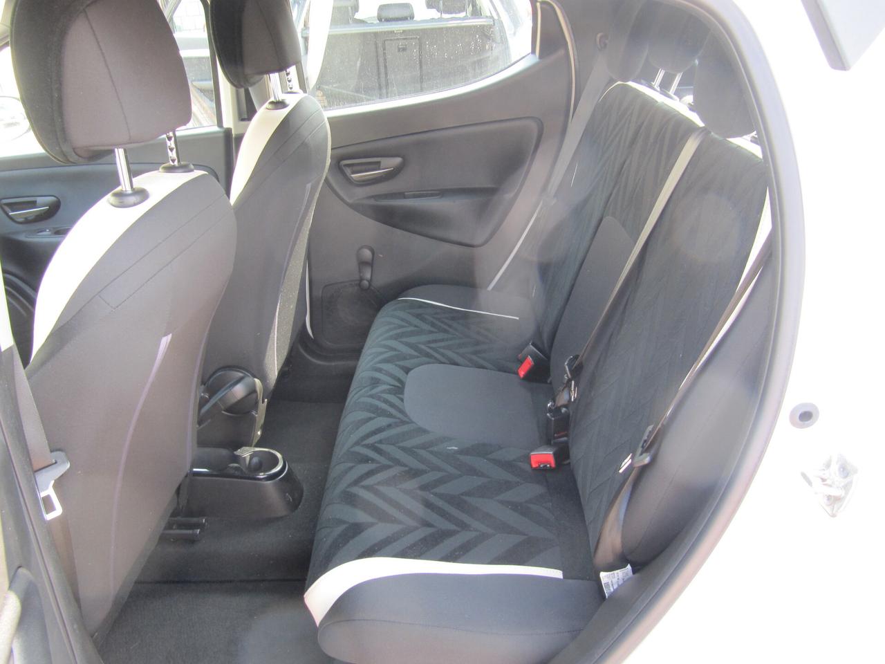 Lancia Ypsilon 1.3 MJT 16V 95 CV 5 porte S&S Silver