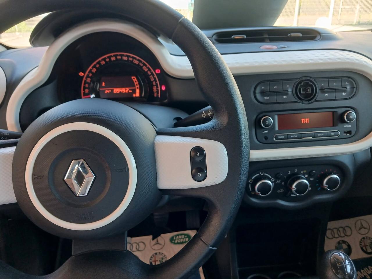 Renault Twingo SCe Life km 89000 frizione nuova tagliandi certificati