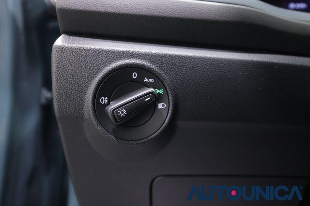 VOLKSWAGEN T-Roc 1.5 TSI ACT DSG LIFE FARI LED