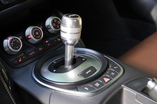 AUDI R8 Spyder 5.2 V10 FSI quattro R tronic