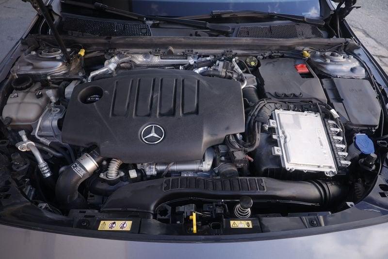 Mercedes-Benz CLA Mercedes-Benz CLA Shooting Brake 180 d Premium auto 85KW ANNO 2022