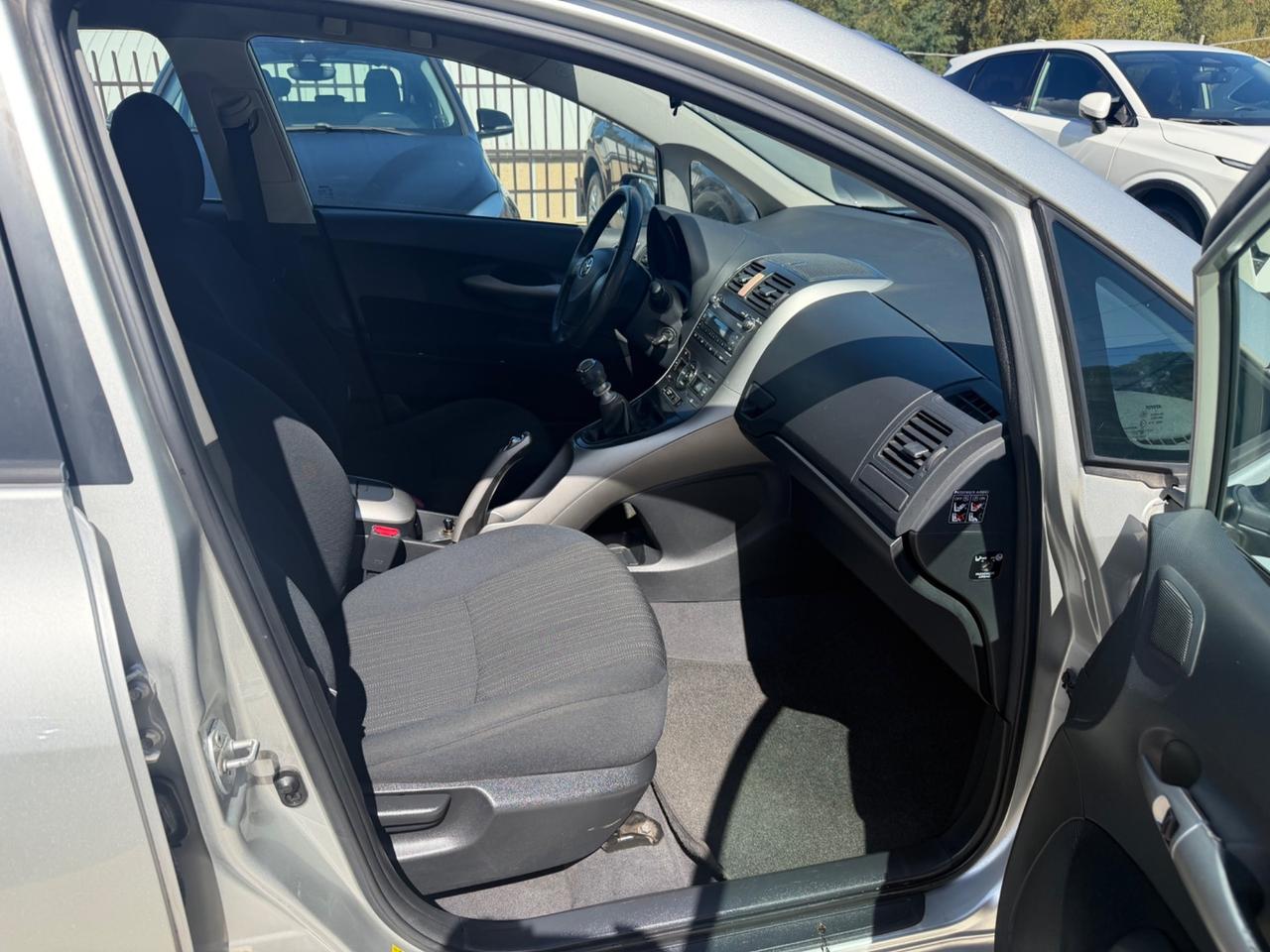 Toyota AURIS 2.0 D-4D Sol 126CV/138.000KM
