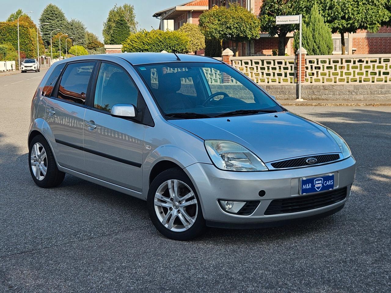 Ford Fiesta 1.4 TDCi 5p. Ghia Neopatentati 147.000km