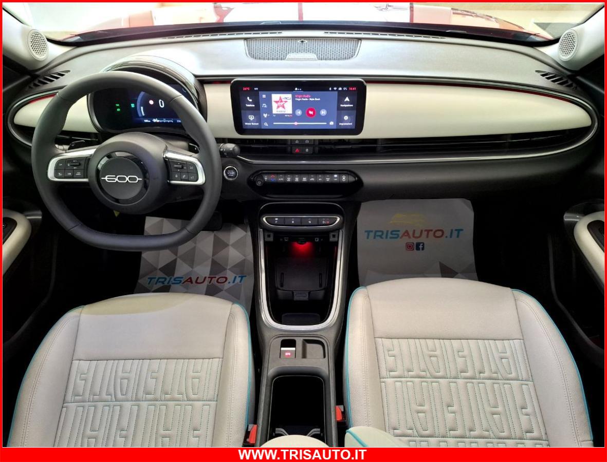 FIAT 600 1.2 T-GEN3 MHEV DCT La Prima NEOPATENTATI (FULL LED+PELLE+NAVI)
