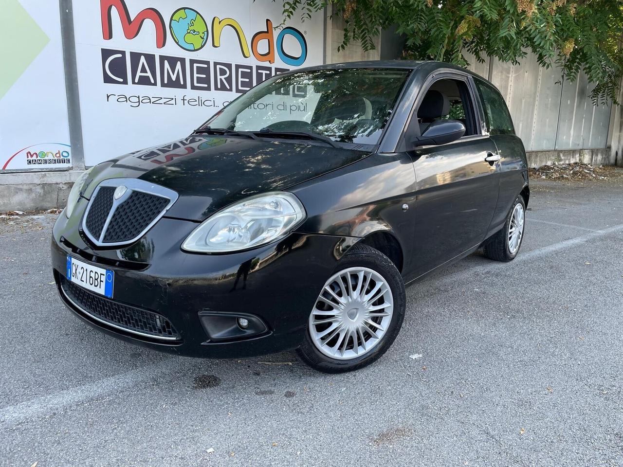 Lancia Ypsilon Restayling 1.3 MJT 75 CV Argento Full Perfett