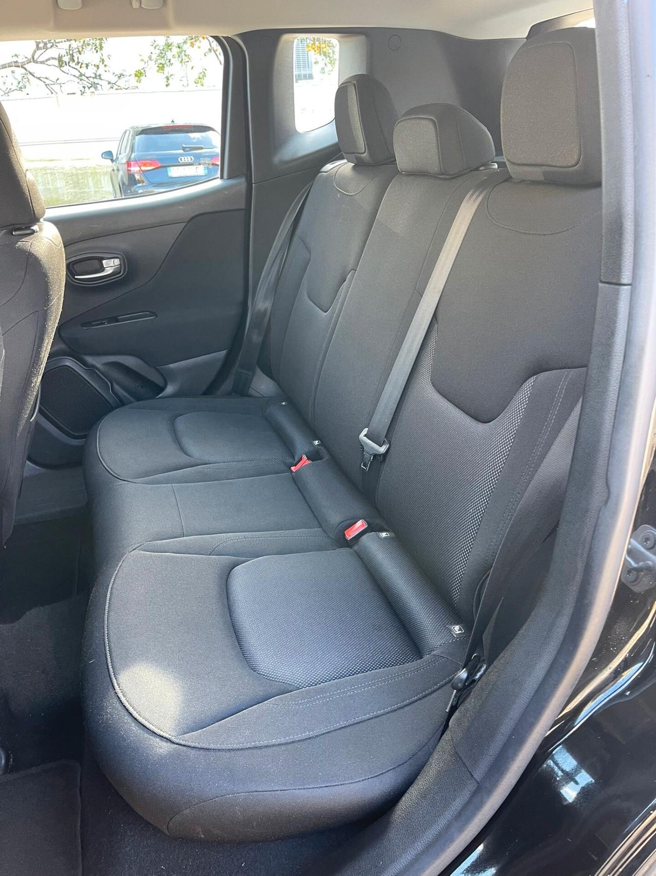 Jeep Renegade 1.6 Mjt DDCT 120 CV Longitude