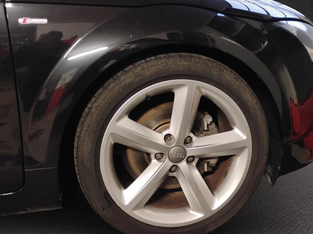 Audi TT Roadster 2.0 tfsi S-LINE...CERCHI 18..XENON..SERVICE AUDI