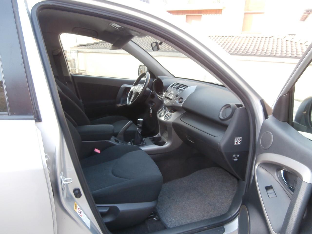 Toyota RAV 4 RAV4 2.2 D-4D 136 CV Unica proprietaria
