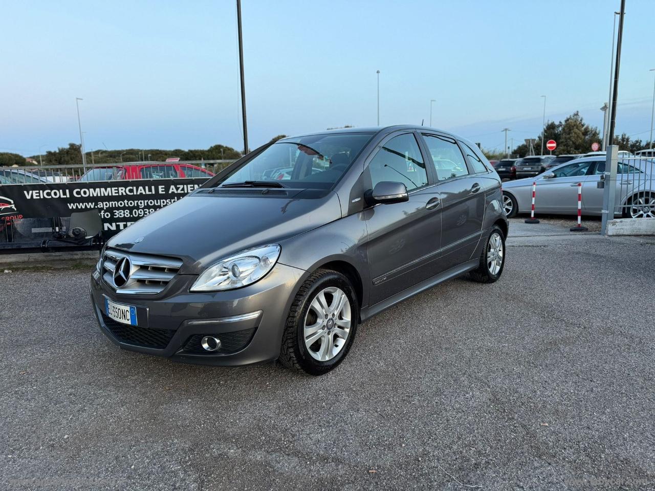 MERCEDES-BENZ B 180 BlueEFFICIENCY Executive