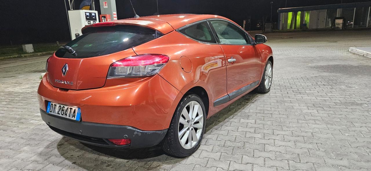 Renault Megane Mégane Coupé 1.5 dCi 110CV Luxe