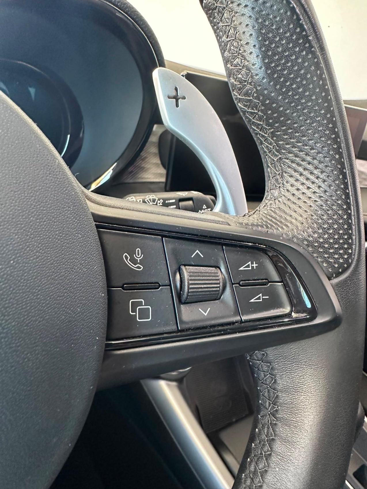 Alfa Romeo Tonale 1.5 hybrid Veloce 160cv tct7