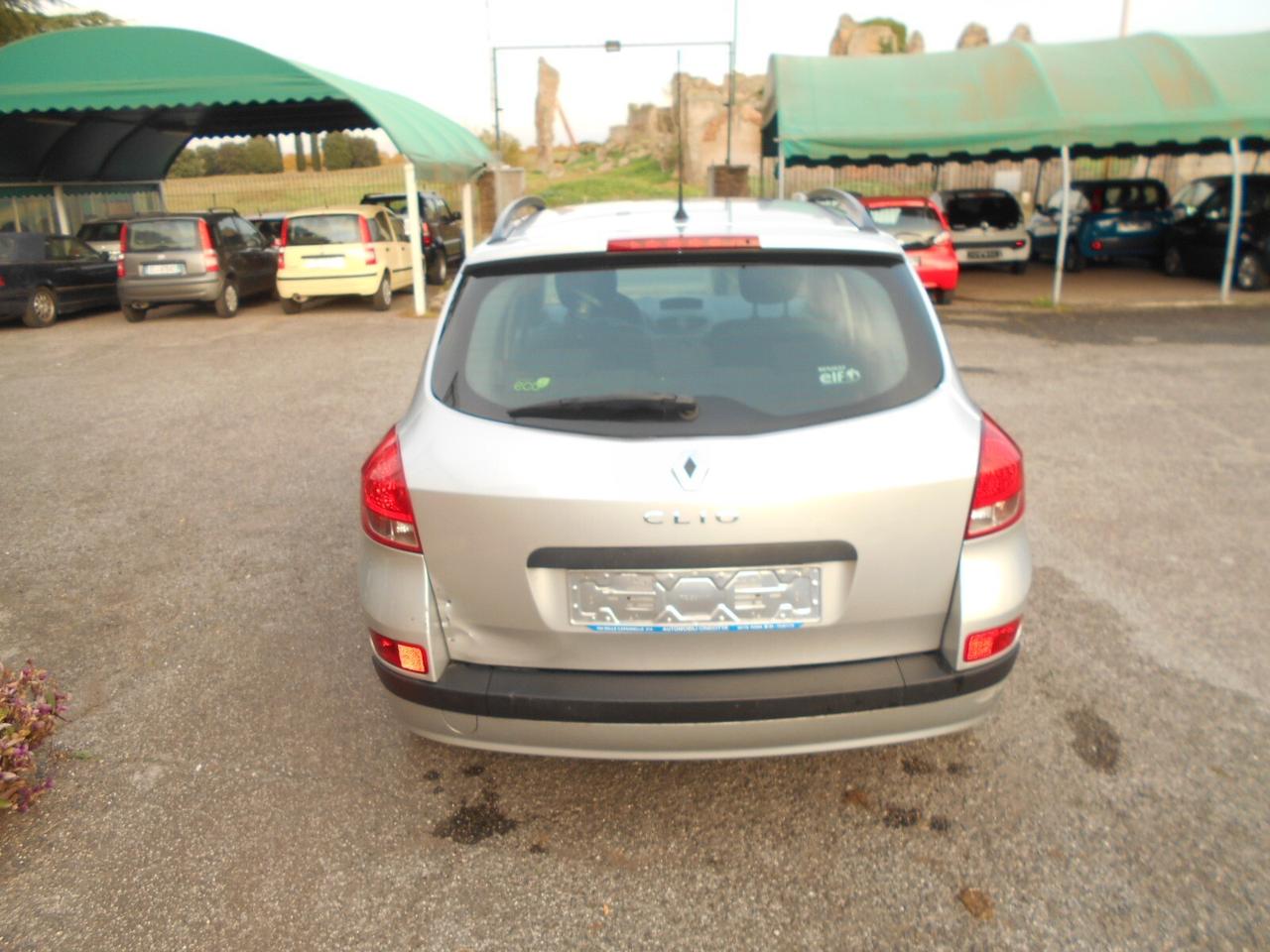 Renault Clio 1.2 16V SporTour Dynamique