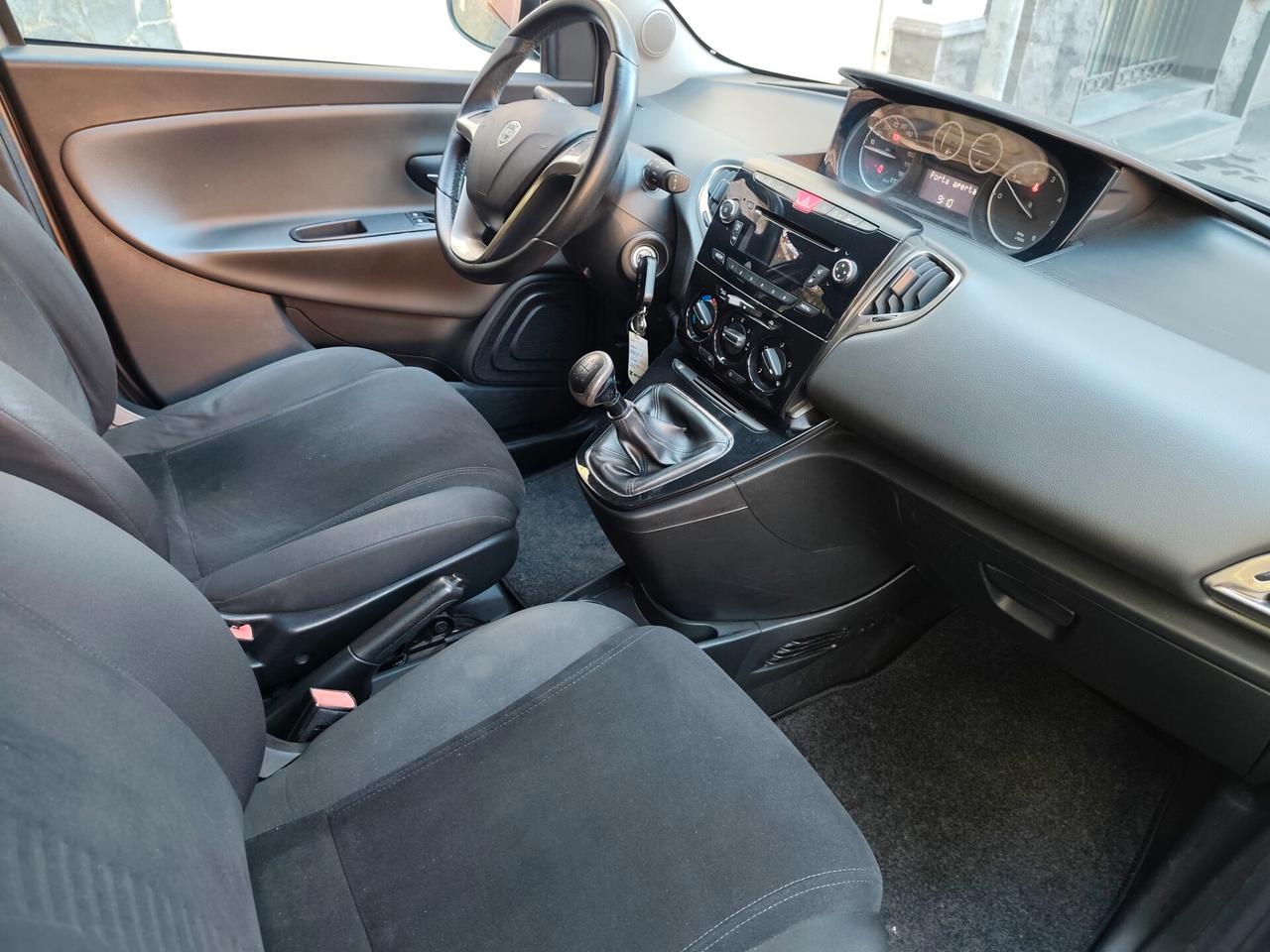 Lancia Ypsilon 1.3 MJT 16V 95 CV 2015