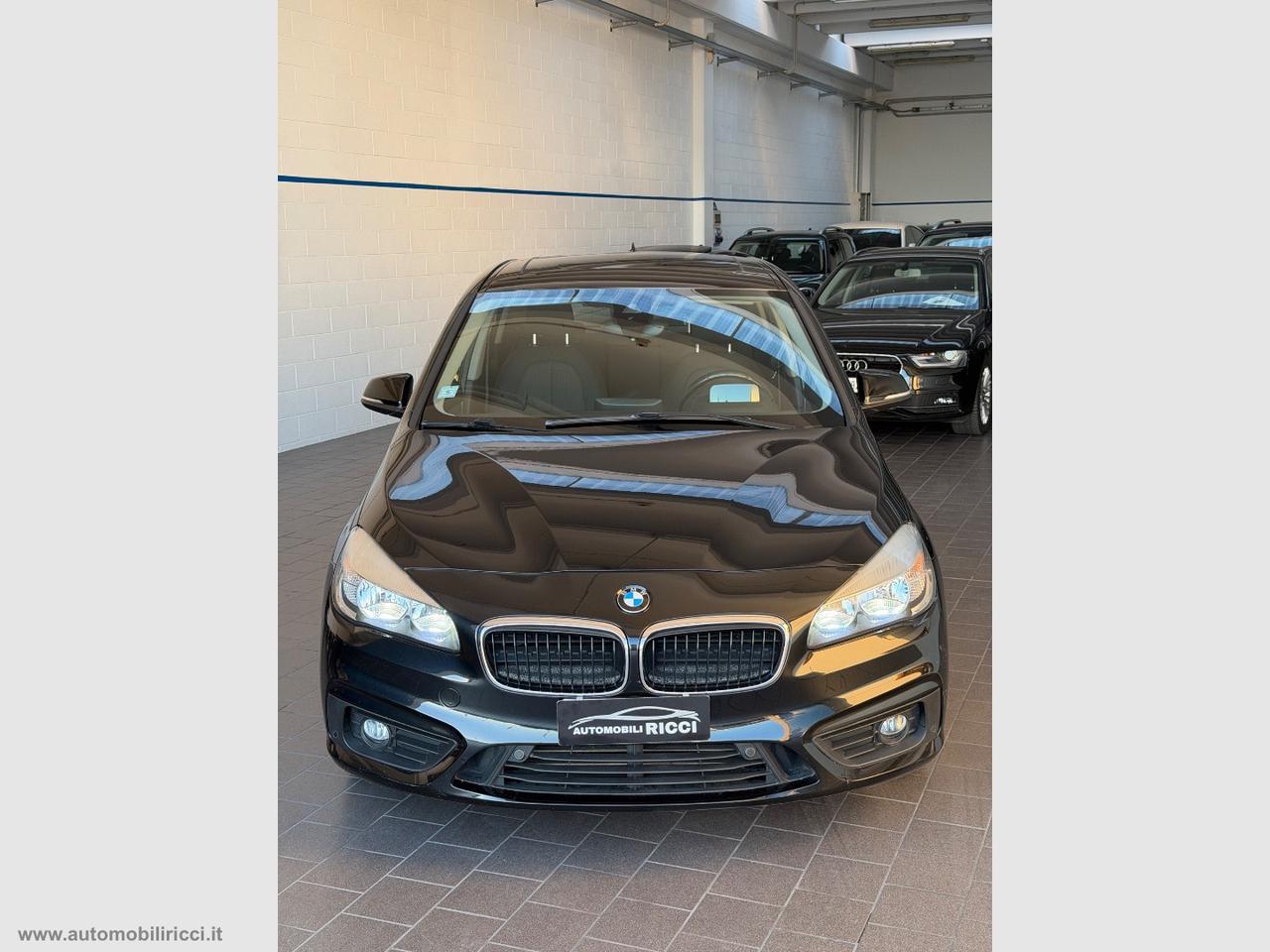 BMW 218d Active Tourer Advantage