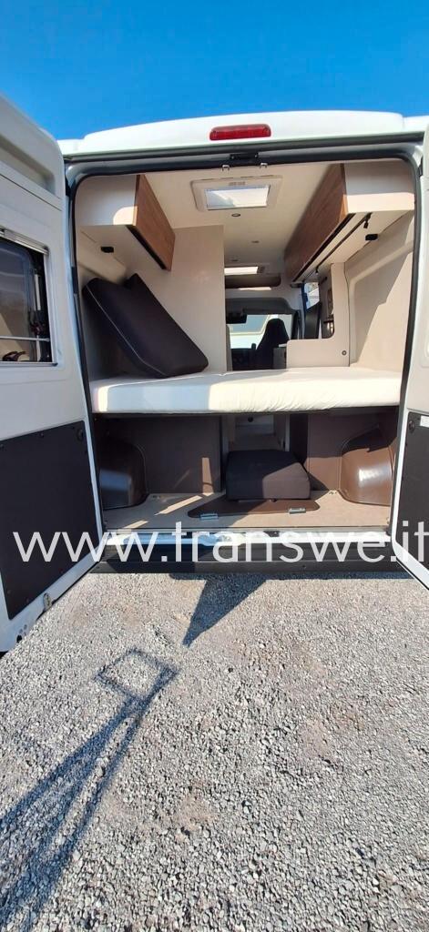 Bürstner Papilon PC 6.0 van con letto matrimoniale in coda