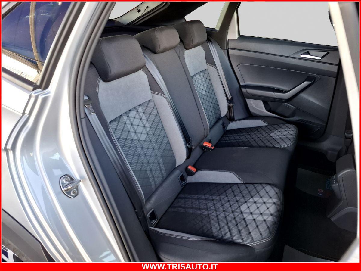 VOLKSWAGEN Taigo 1.0 TSI R-line NEOPATENTATI (TETTO APRIBILE)