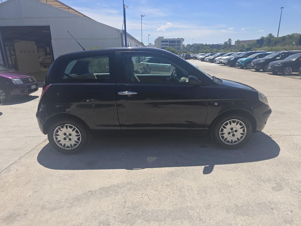 Lancia Ypsilon 1.2 Argento