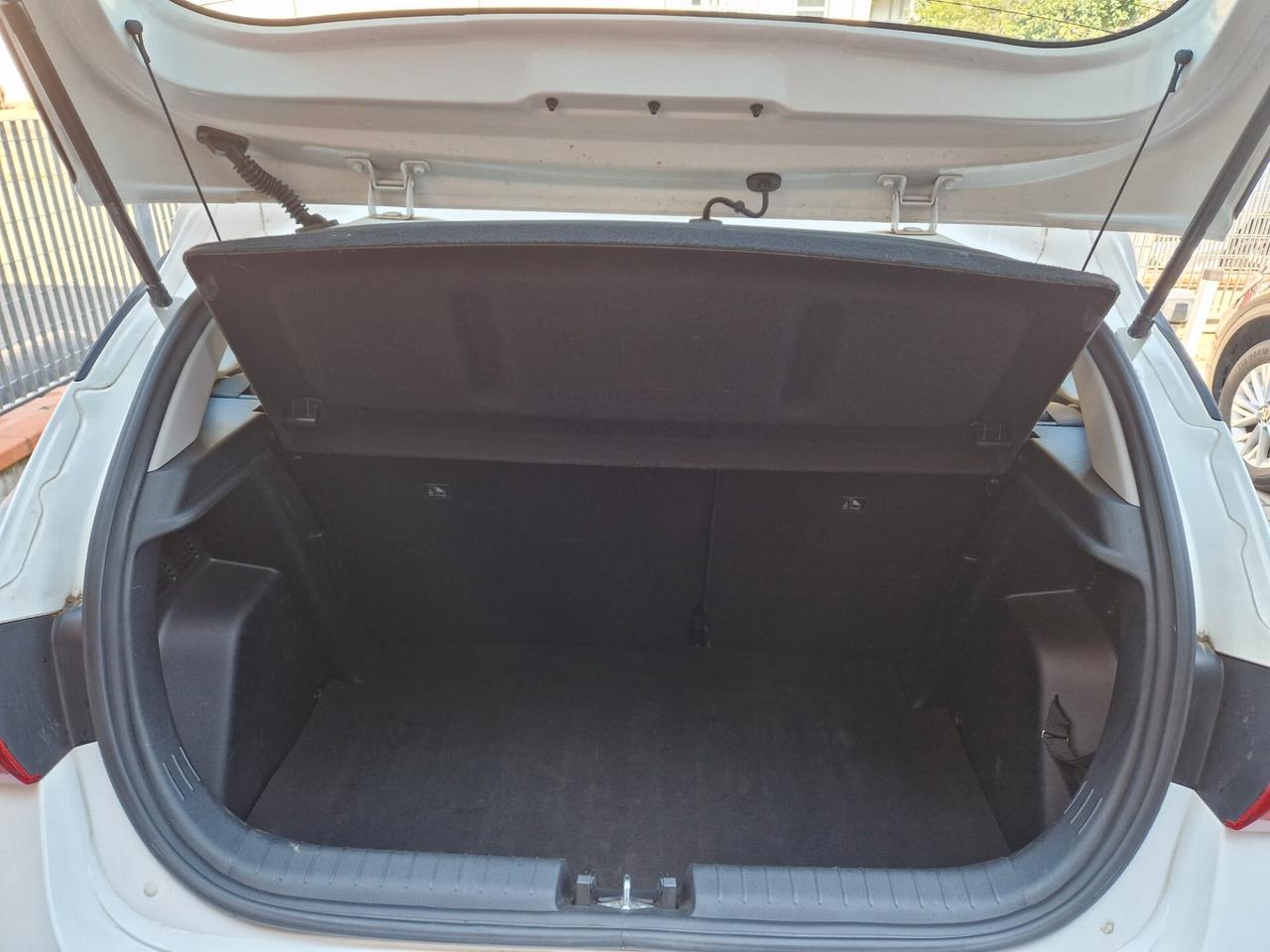 Hyundai i20 MPI BOSE 83 CV 5 PORTE