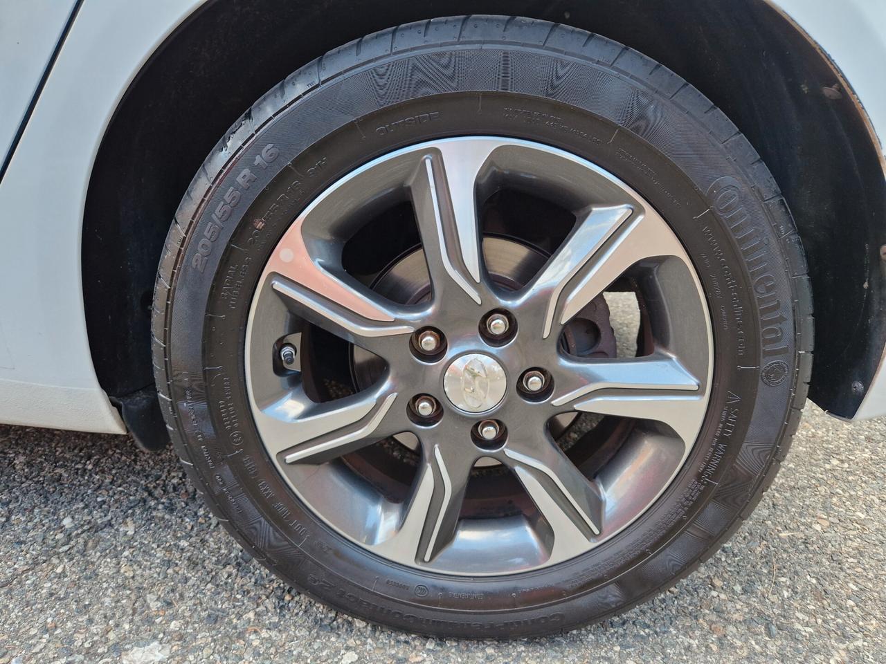 Hyundai iX20 1.6 125CV "74.400 km" GPL casa madre, Bluetooth