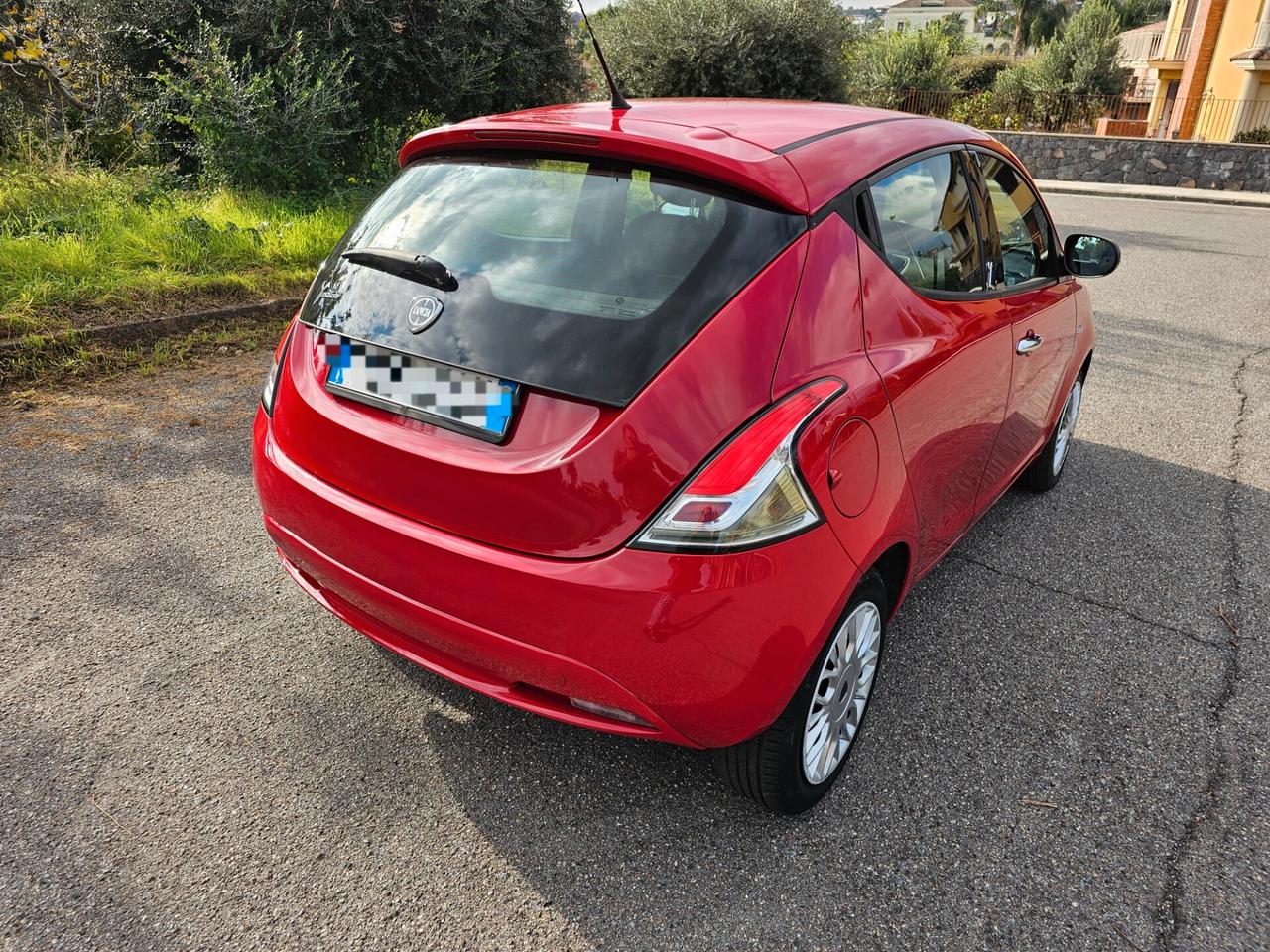 Lancia Ypsilon 1.2 69 CV 5 porte Silver