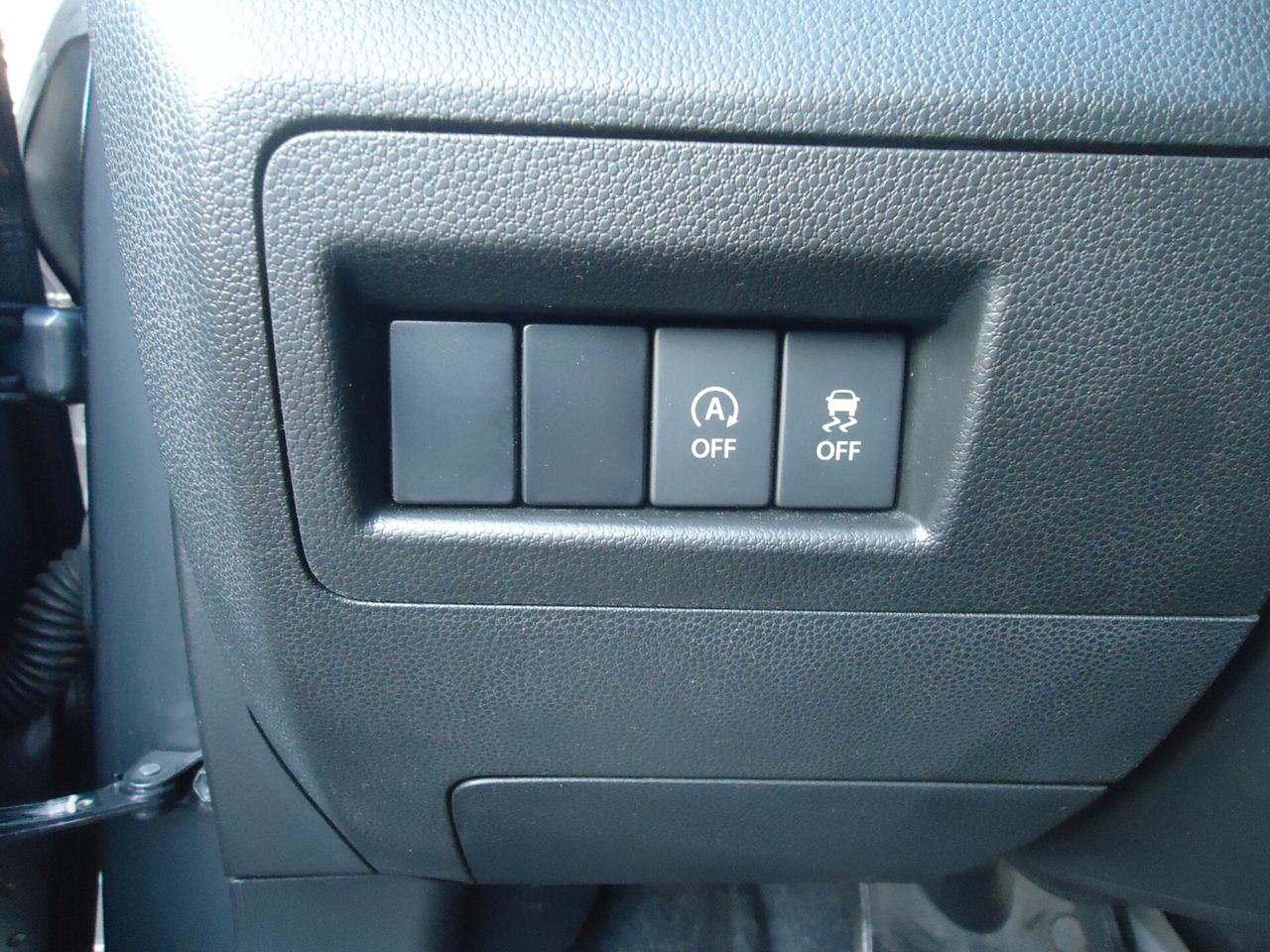 Suzuki Ignis 1.2 Hybrid Top