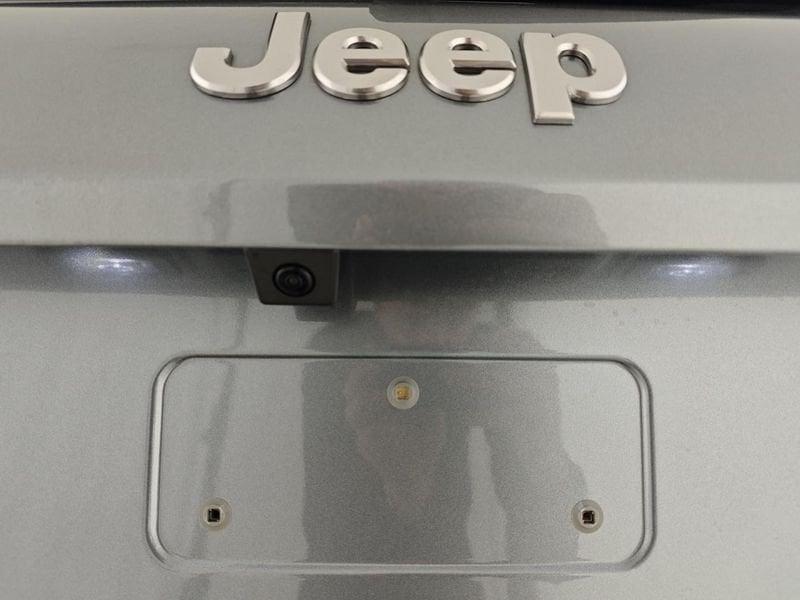 Jeep Avenger 1.2 Turbo 110 CV MHEV Summit + Vernice + Tetto panoramico +Infotainment & Convenience Pack