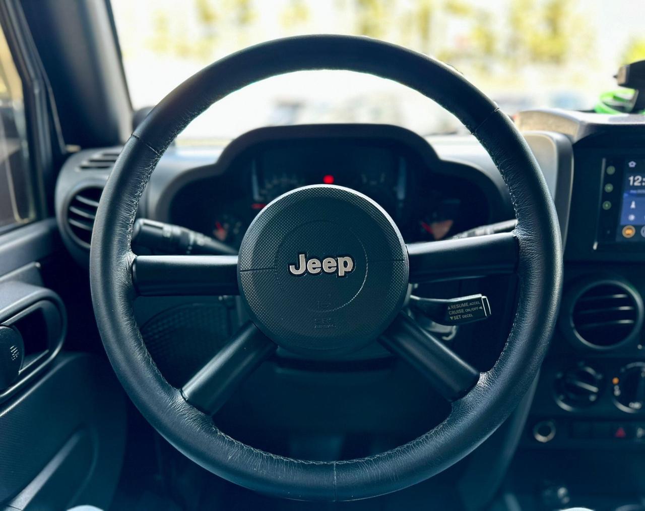 Jeep Wrangler Unlimited 2.8 Auto Sahara Hard-Top