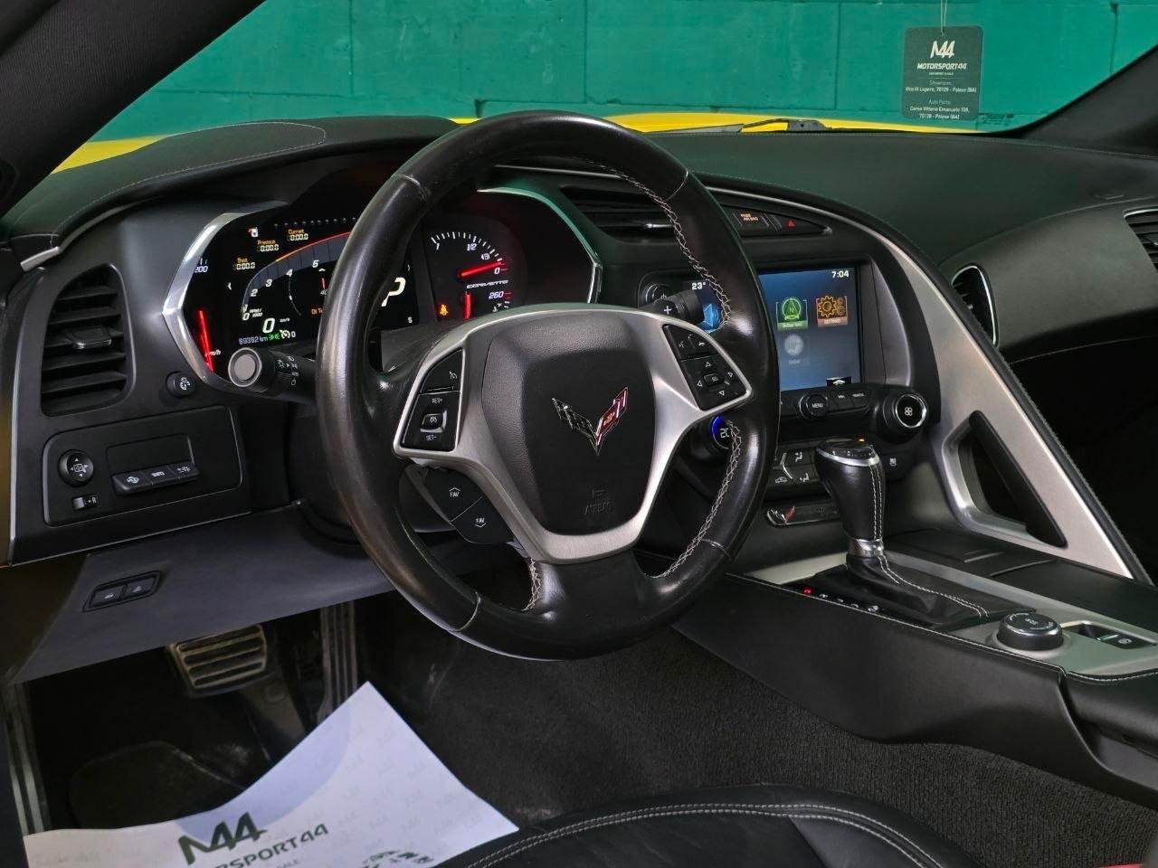 Chevrolet Corvette Stingray 6.2 V8 Z51 2LT
