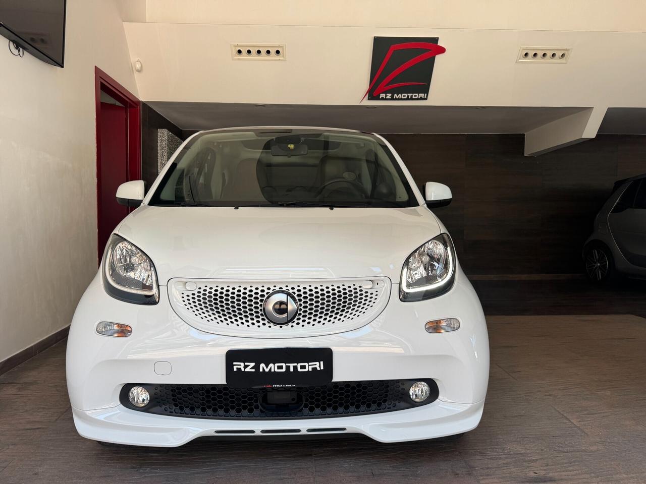 Smart ForTwo SUPERPASSSION 90 CV 0.9 t Superpassion 90cv twinamic-INTERNI PELLE COCOA-FULL OPTIONAL-
