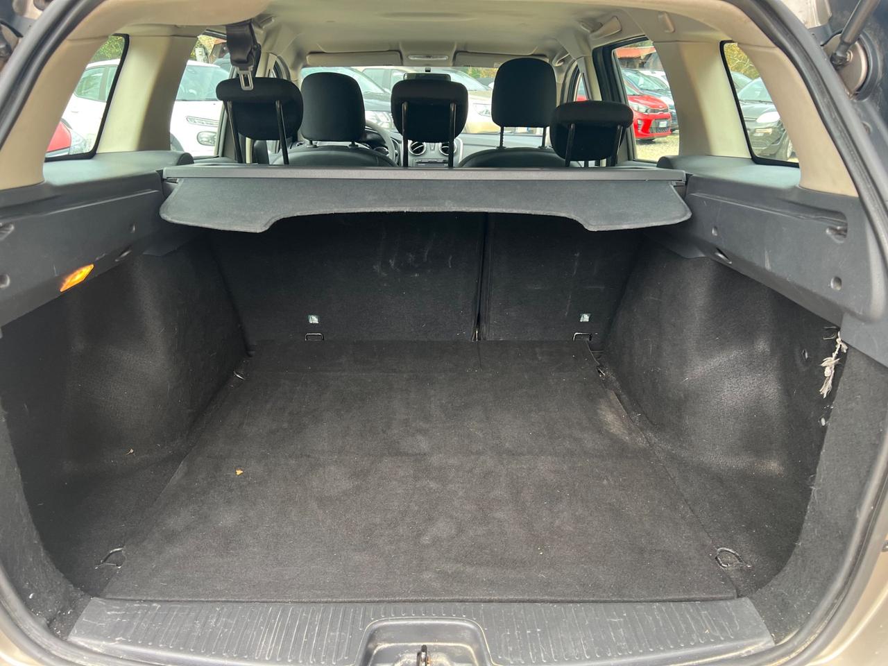 Dacia Logan 0.9 TurboGPL Lauréate permute rate garanzia