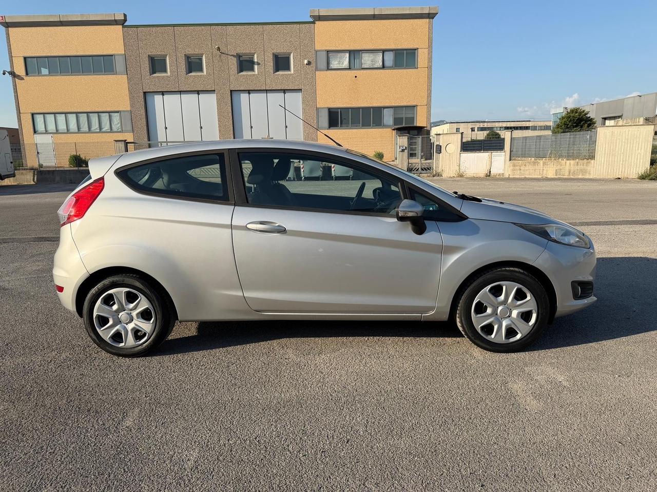 Ford Fiesta 1.6 TDCi Titanium GRANDINATA